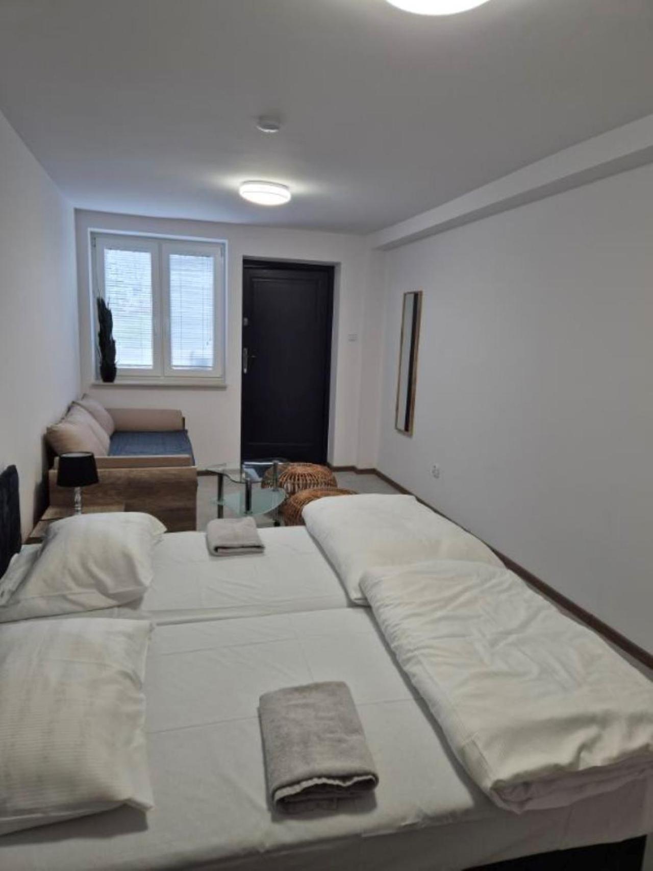 Pokoje Kraska 36 Łomża Buitenkant foto